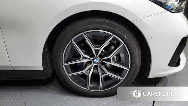 BMW 5 Series (G60) id 2914846 из Кореи 15