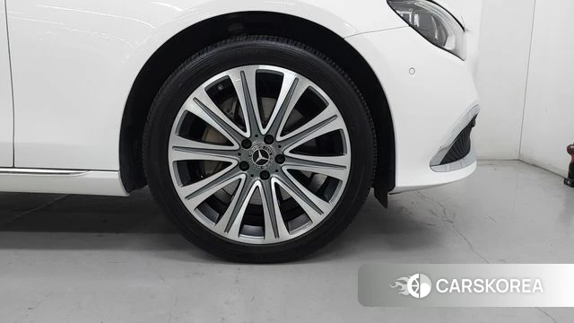 Mercedes-Benz E-Class W213 id 3883899 из Кореи 15