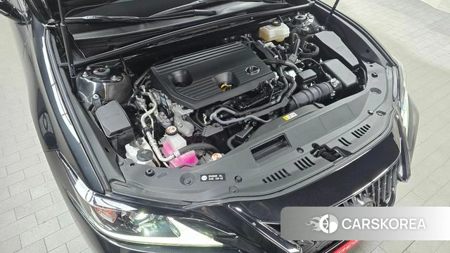 Lexus ES300h 7th generation id 4602892 из Кореи 27