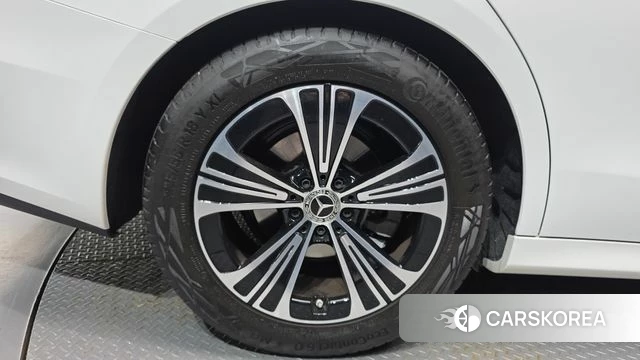 Mercedes-Benz E-Class W214 id 4499425 из Кореи 29