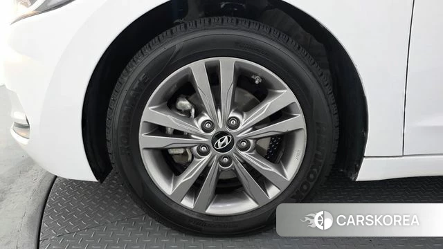 Hyundai Avante AD id 4378105 из Кореи 26