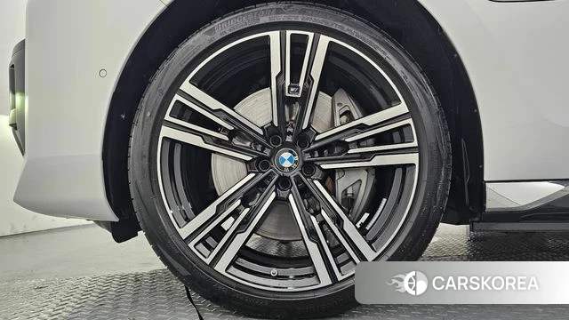 BMW 7 Series (G70) id 4468331 из Кореи 15
