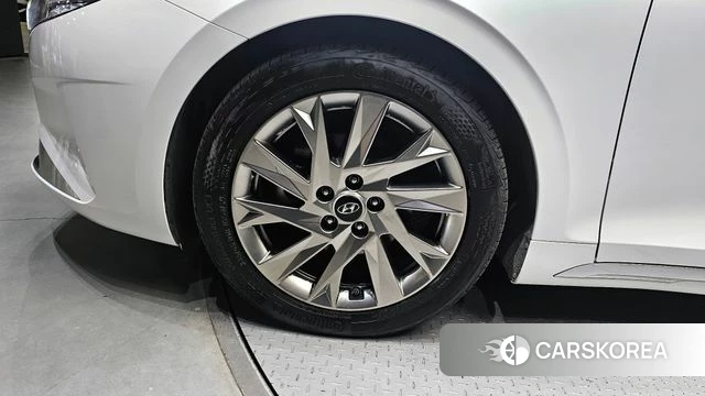 Hyundai The New Grandeur IG Hybrid id 4187779 из Кореи 25