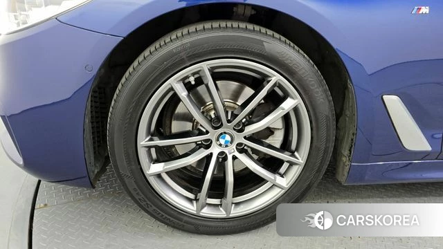 BMW 5 Series (G30) id 4345828 из Кореи 30