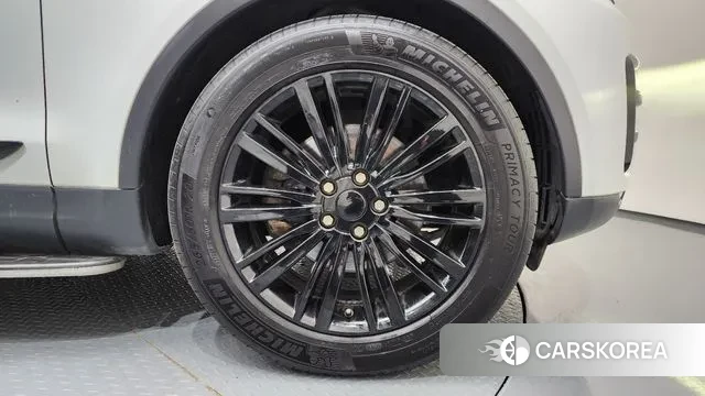 Land Rover Discovery 5 id 3742821 из Кореи 15