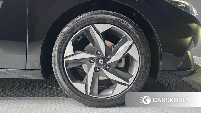 Hyundai Avante (CN7) id 3843860 из Кореи 15