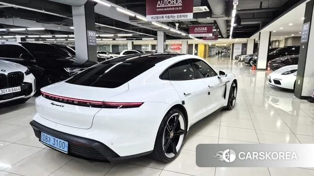 Porsche Taycan id 3342198 из Кореи 15