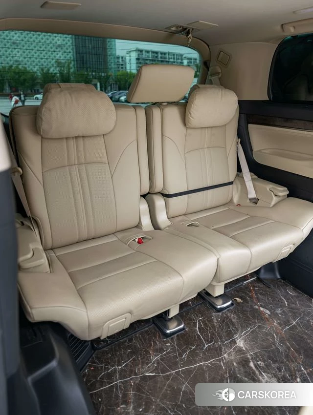 Toyota Elfa id 4239101 из Китая 21