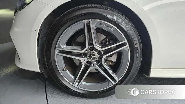 Mercedes-Benz E-Class W214 id 4560351 из Кореи 26
