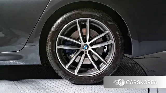 BMW 5 Series (G30) id 3473076 из Кореи 15