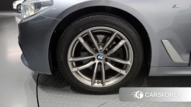 BMW 5 Series (G30) id 3363285 из Кореи 15