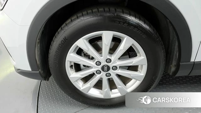 Audi Q3 (F3) id 4195278 из Кореи 28