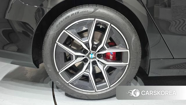 BMW 5 Series (G60) id 4527443 из Кореи 29