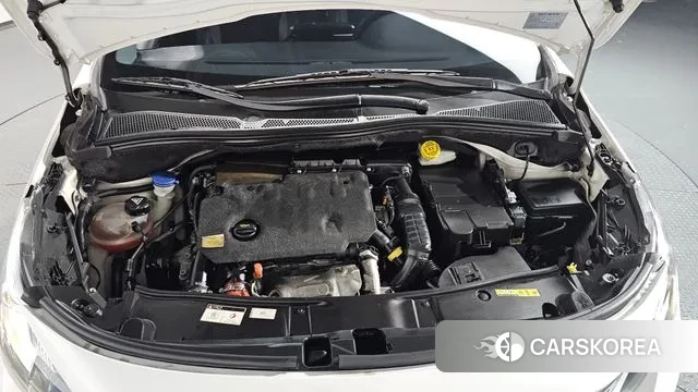 Peugeot 2008 id 3439718 из Кореи 15