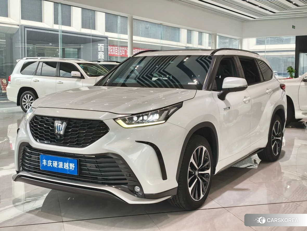 Toyota Crown Lufang id 4487143 из Китая 13