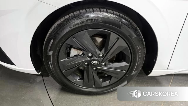 Hyundai Avante Hybrid (CN7) id 3954365 из Кореи 15