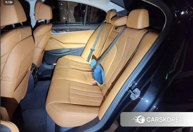 BMW 5 Series (G30) id 3348405 из Кореи 9