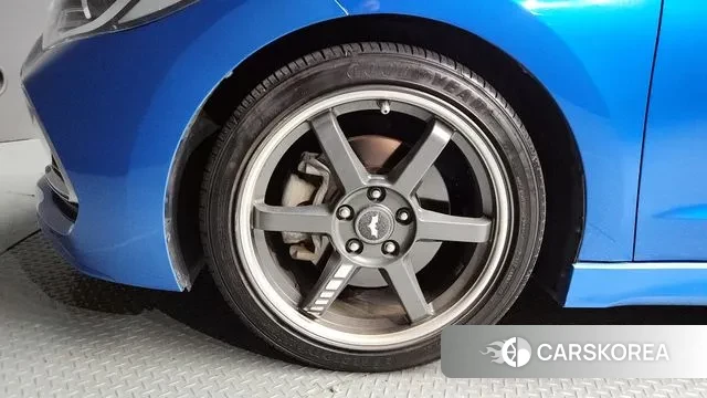 Hyundai Avante AD id 3050785 из Кореи 15