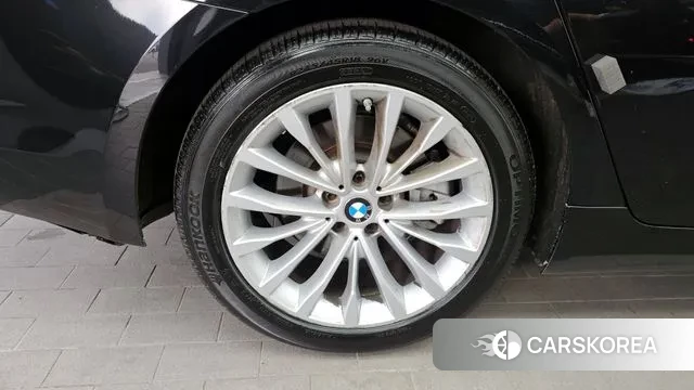 BMW 5 Series (G30) id 3722960 из Кореи 15