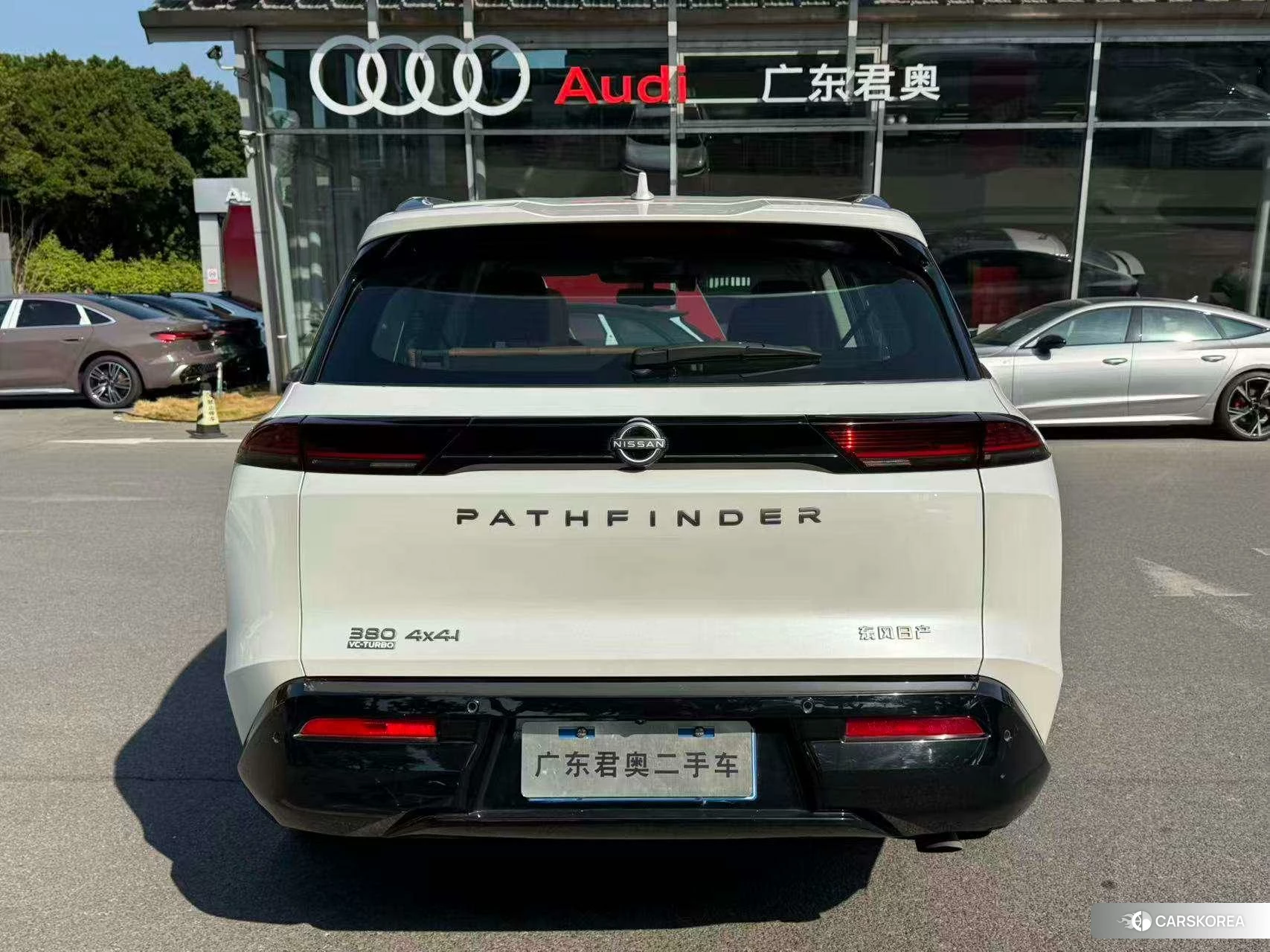 Nissan Pathfinder id 4510926 из Китая 18
