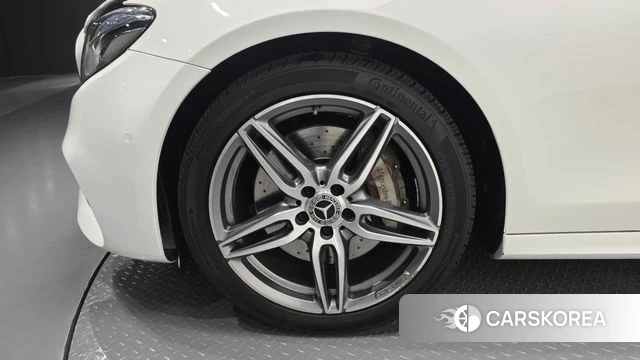 Mercedes-Benz E-Class W213 id 3893956 из Кореи 15
