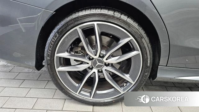 Mercedes-Benz C-Class W205 id 4610061 из Кореи 28