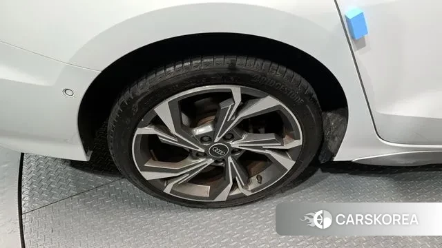 Audi A3 (8Y) id 3052921 из Кореи 15