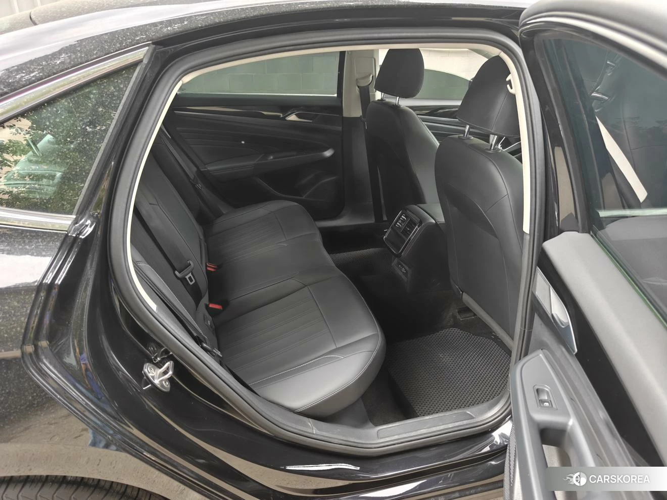 Volkswagen Passat 2023 Черный из Китая, фото 6