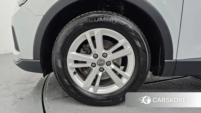 Audi Q3 (F3) id 3493893 из Кореи 15