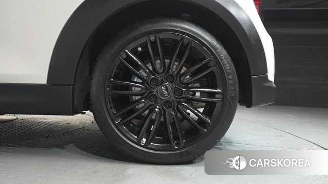 Mini Cooper Convertible id 3825965 из Кореи 15
