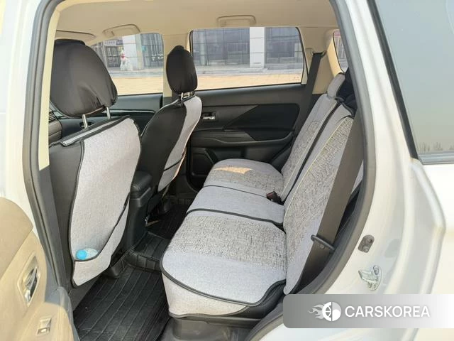 Mitsubishi  Outlander id 3907900 из Китая 11
