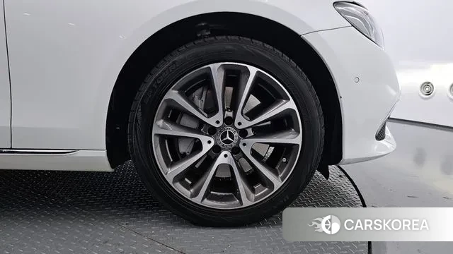 Mercedes-Benz E-Class W213 id 3485167 из Кореи 15