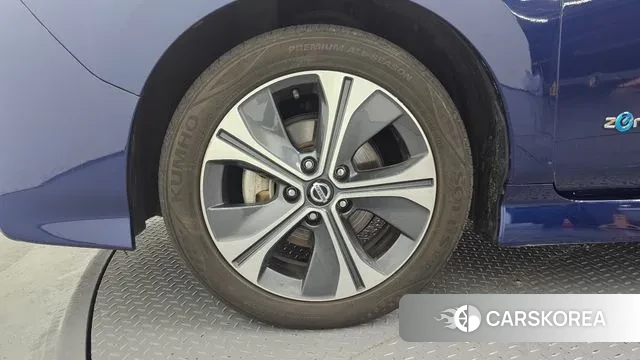 Nissan Leaf (ZE1) id 3045340 из Кореи 15