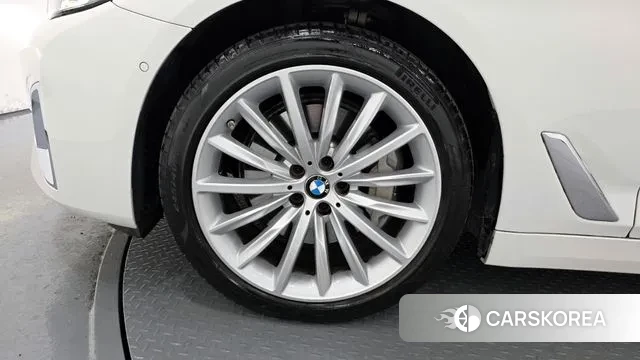 BMW 5 Series (G30) id 3472678 из Кореи 15