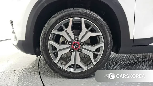 Kia Seltos id 3028978 из Кореи 15