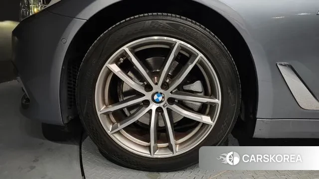 BMW 5 Series (G30) id 3345364 из Кореи 15