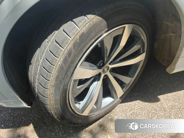 Audi Q8 (4M) id 4481914 из Кореи 12