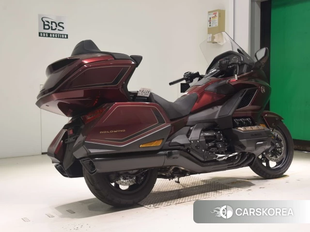 Проданный Honda GL1800 TOUR DCT 2025 из Японии, фото 5