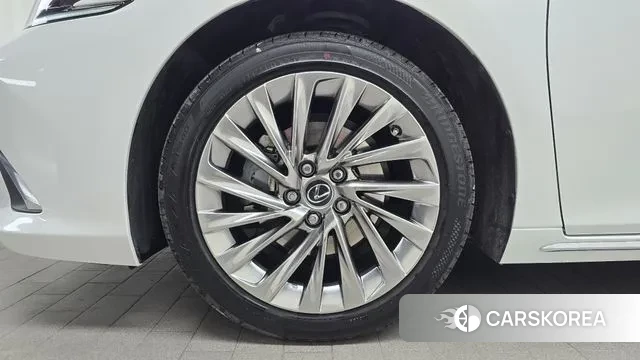 Lexus ES300h 7th generation id 3731918 из Кореи 15