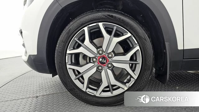 Kia Seltos id 4614532 из Кореи 15