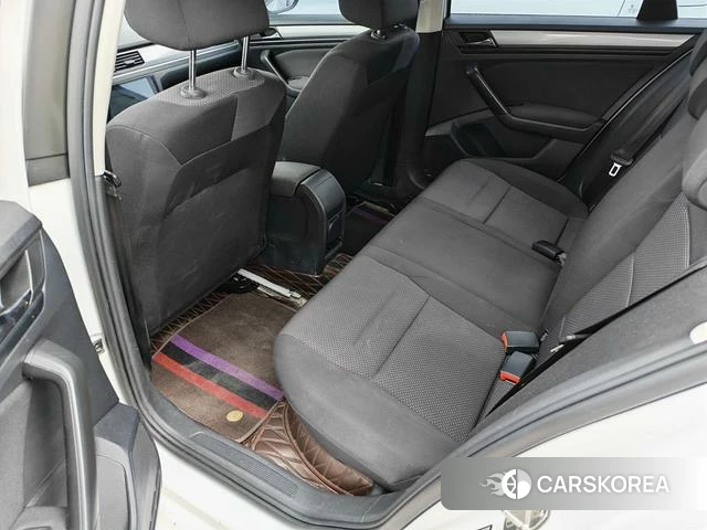 Volkswagen Bora 2023 Белый из Китая, фото 5