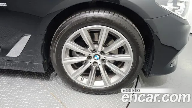 BMW 5 Series (G30) id 2834808 из Кореи 15