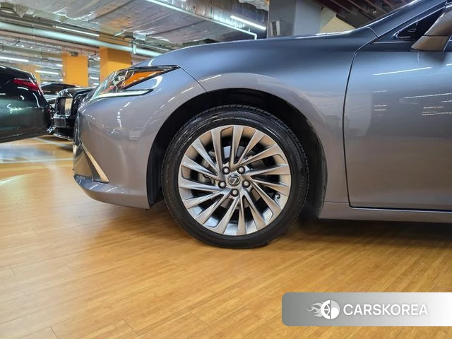 Lexus ES300h 7th generation id 4325191 из Кореи 13