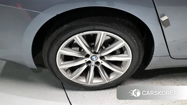 BMW 5 Series (G30) id 3489731 из Кореи 15