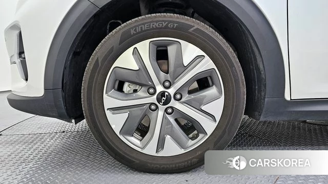 Kia Niro Plus id 3826930 из Кореи 15