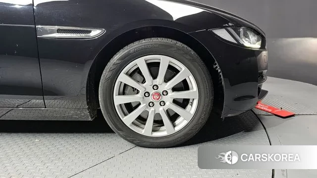 Jaguar XE id 3319795 из Кореи 15