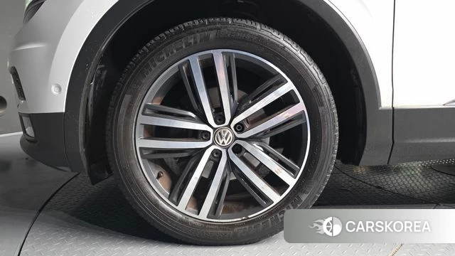 Volkswagen Tiguan Allspace id 4615362 из Кореи 15