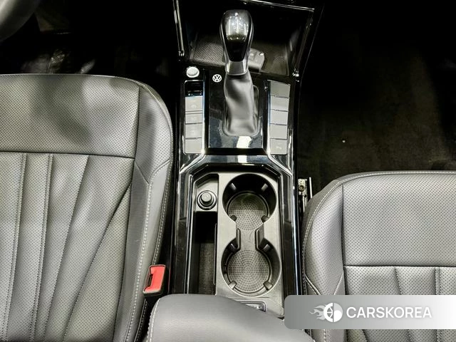 Volkswagen Passat id 3824381 из Китая 25