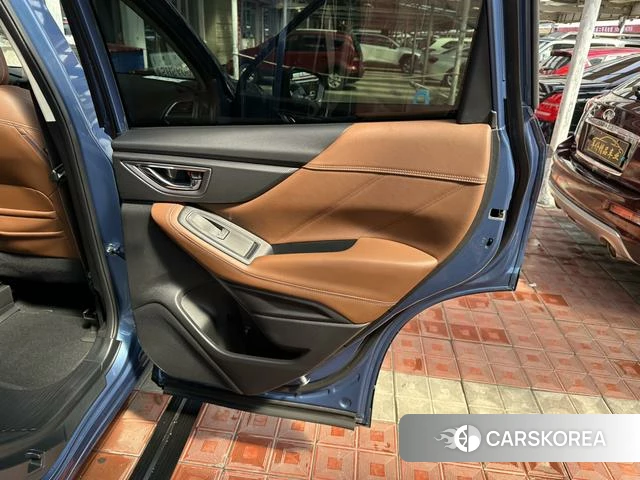 Subaru FORESTER Forester id 4207555 из Китая 33