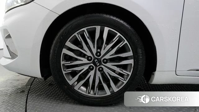 Kia K7 Premier id 3893242 из Кореи 16